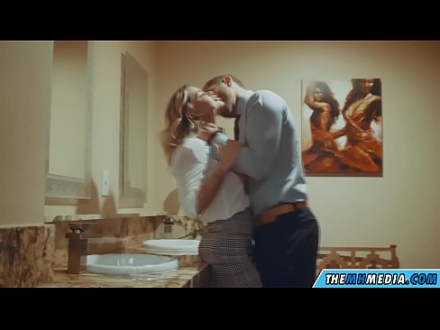 ❤️ ווען אַ באַסטי בלאָנדע סידוס איר אין אַ ציבור אָפּטריט ❤ שווער פּאָרן אין פּאָרן yi.sexogolic-info.ru ❌️